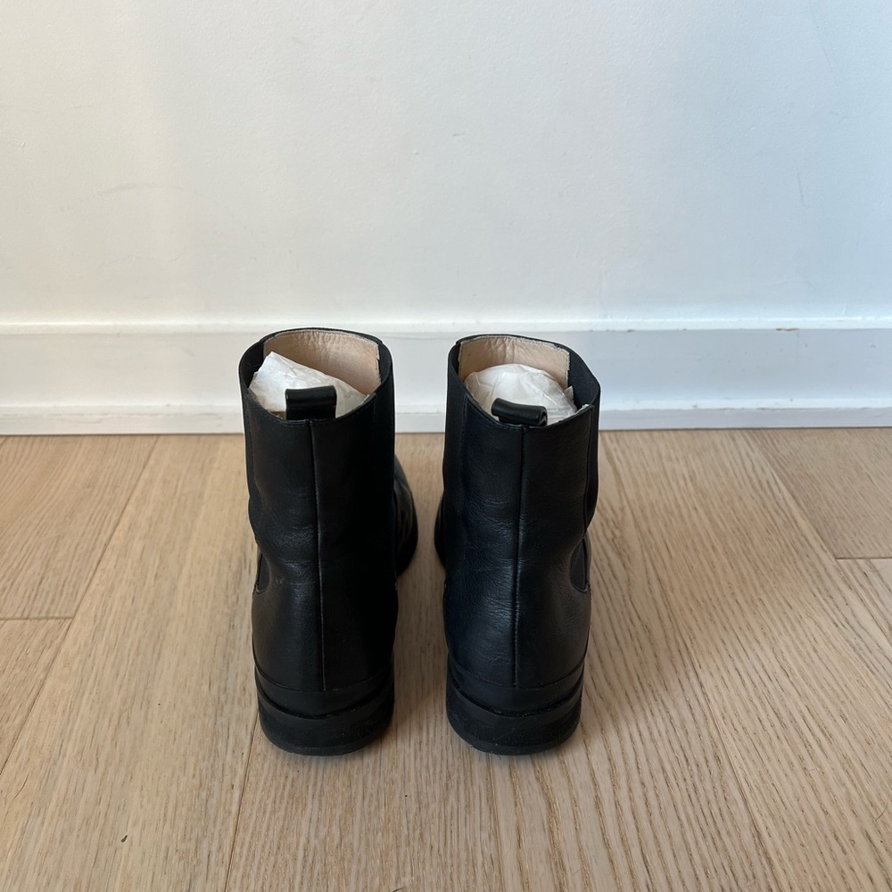 The Row Chelsea Boots - Picture 5 of 9